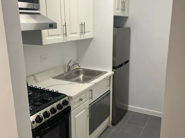 229 East 80th Street image 1 of 8