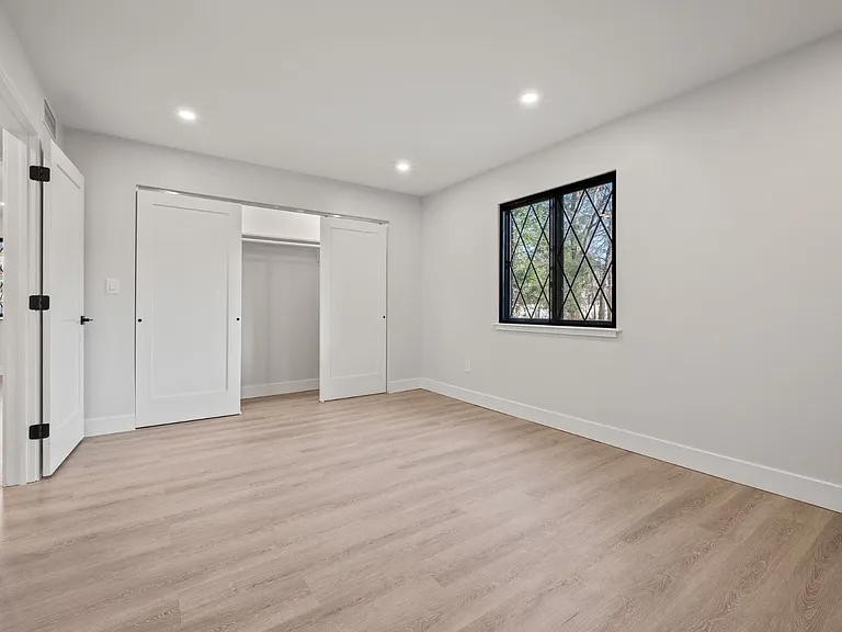 Fennwoode Apartments — Photo 11