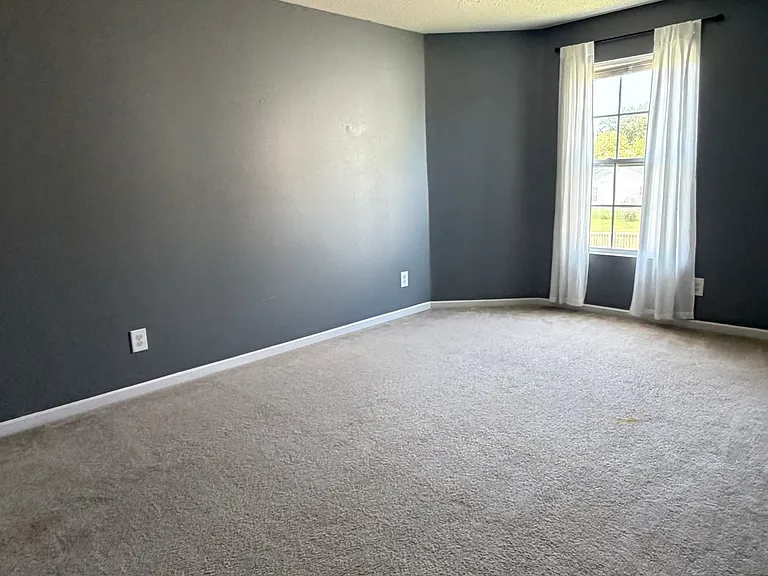 936 Springside Ct — Photo 10