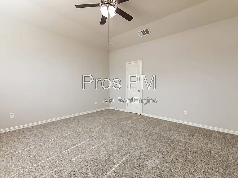1120 Salem Dr — Photo 10