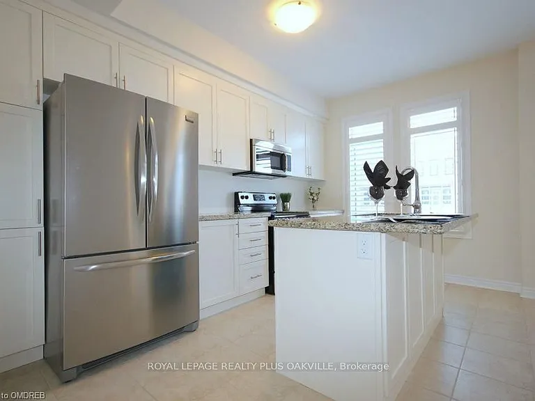 3055 Preserve Dr — Photo 8