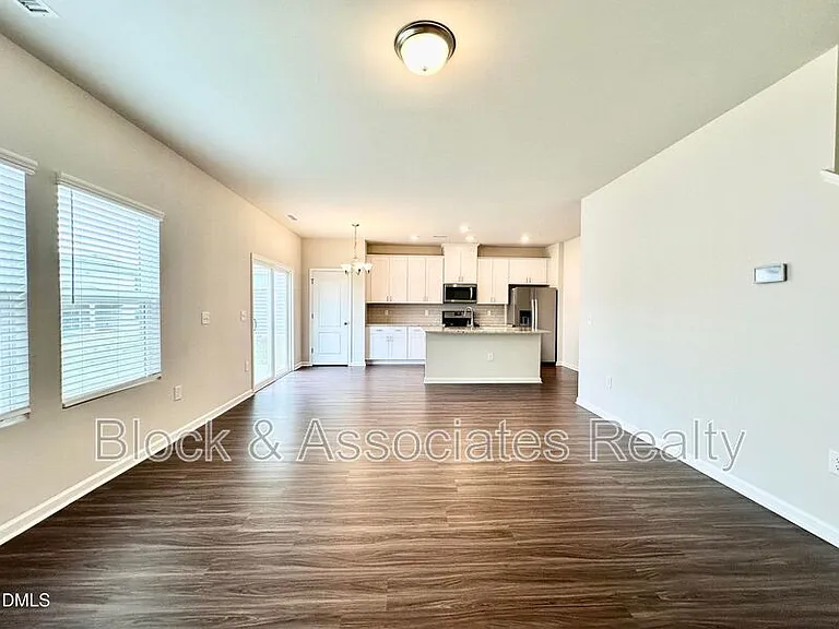 104 Sweet Olive St — Photo 14