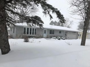 1513 3rd St SW, Wadena, MN 56482