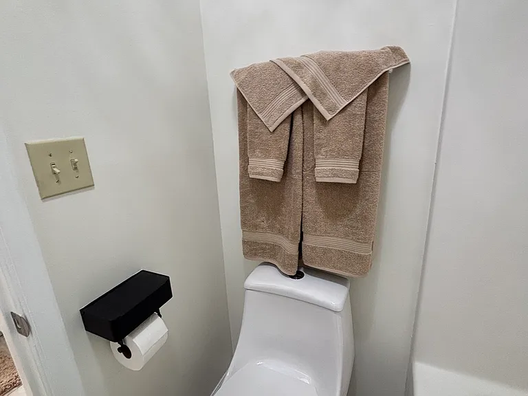 54 Corwin Cir — Photo 23