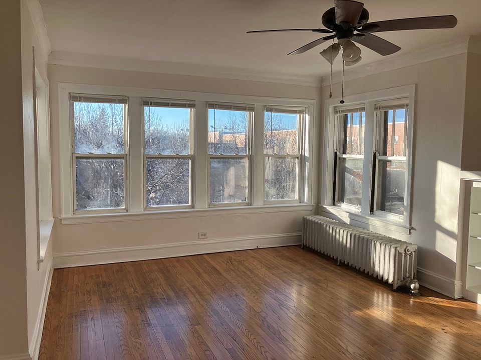1st image of 4629 N Lawndale Ave #3