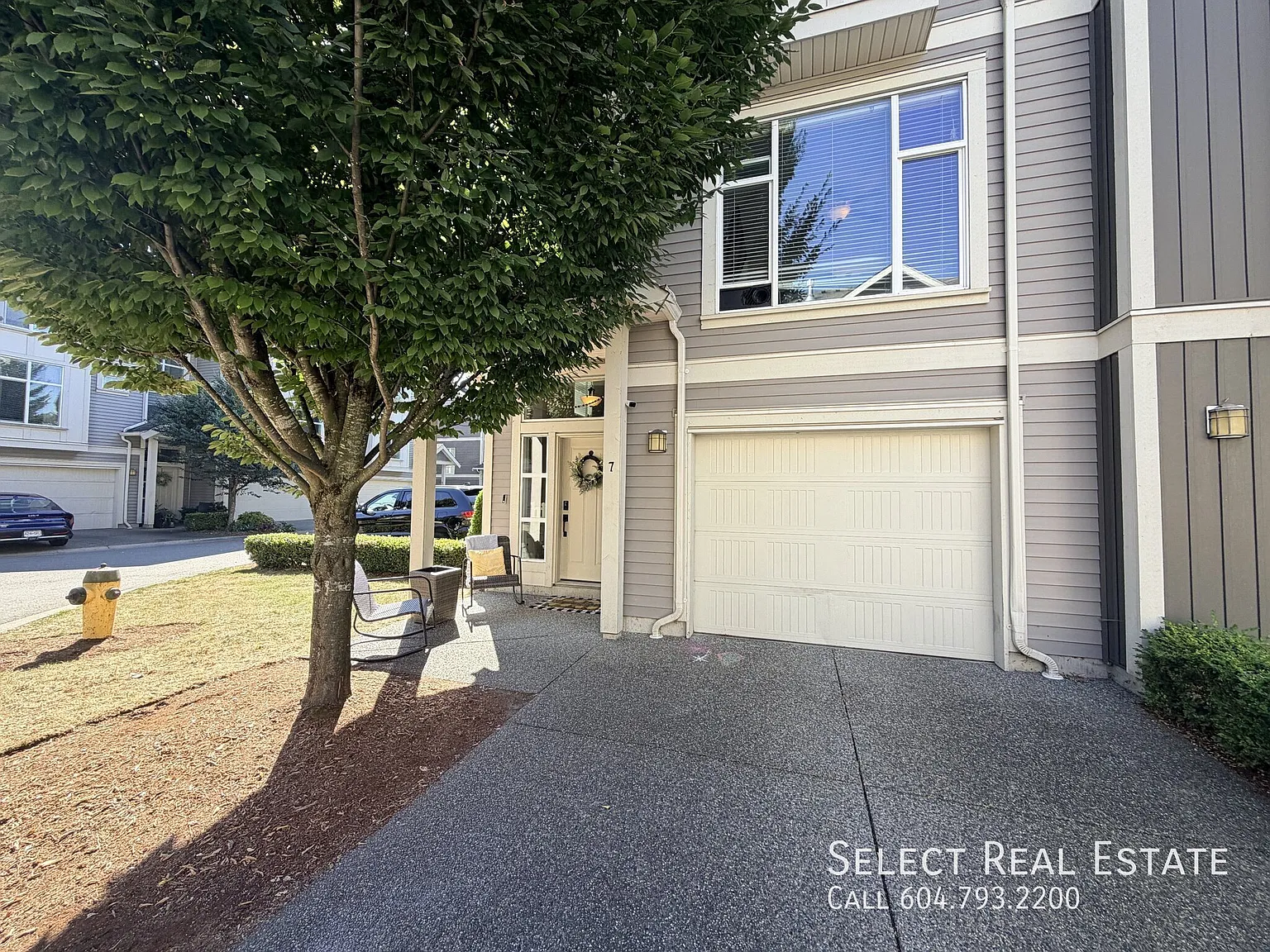 3 bed, 2.5 bath, 1613 sqft, $2,500 — Photo 2
