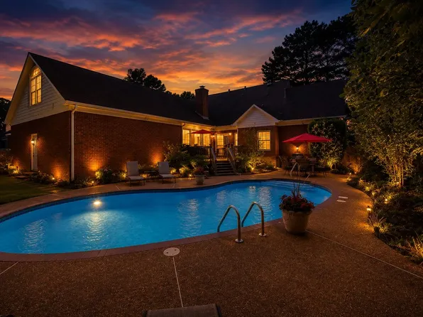 2062 Johnson Rd, Germantown, TN 38139