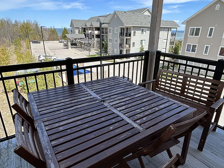 6 Anchorage Cres #307 — Photo 10