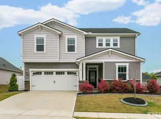 105 Autumn Crest Ln, Fuquay Varina, NC 27526