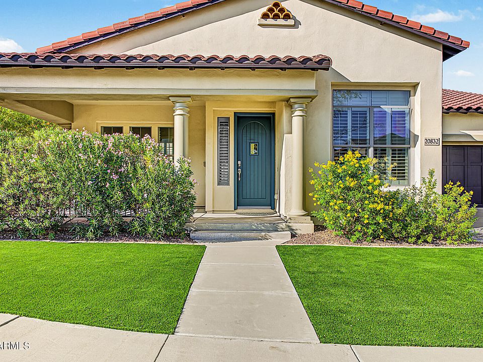 1st image of 20832 W GLEN Street