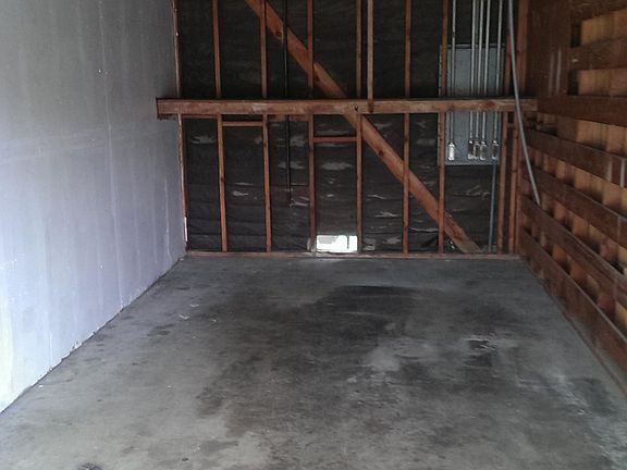 2nd image of 375 E 18th St #3