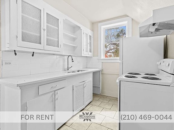 3rd image of 1618 W Kings Hwy #1620-1