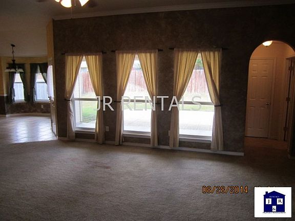 3rd image of 2407 Gail Dr