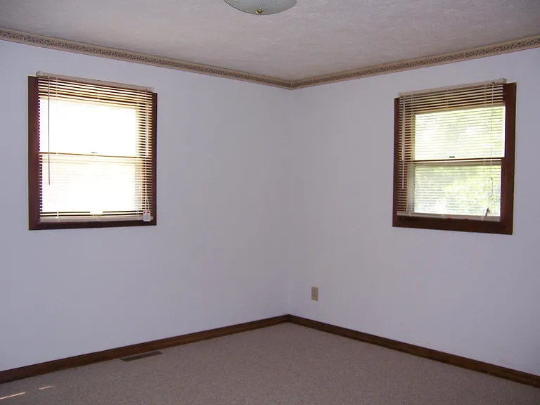 1801 Johnson Dr — Photo 7