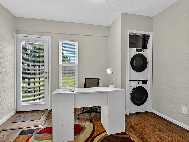 3863 Arbor St — Photo 18