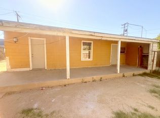 215 Van Buren St #1/2, Taft, CA 93268