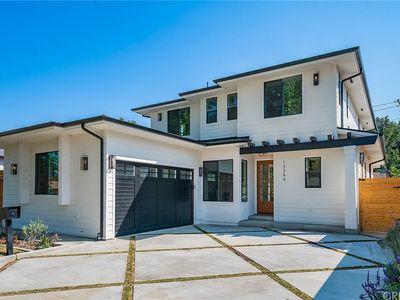 13344 Albers St, Van Nuys, CA, 91401
