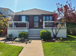 10836 S Avenue C, Chicago, IL 60617