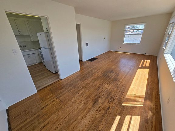 4th image of 2829 Morena Blvd #2831