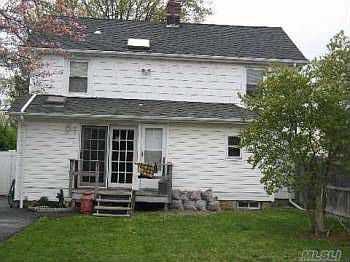 3rd image of 77 Willoughby Ave