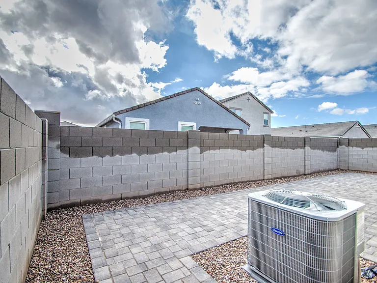 1749 W Stealth Ave — Photo 34