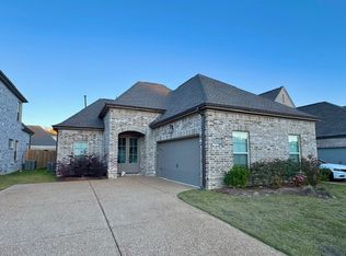 566 Tucker View Dr, Cordova, TN 38018