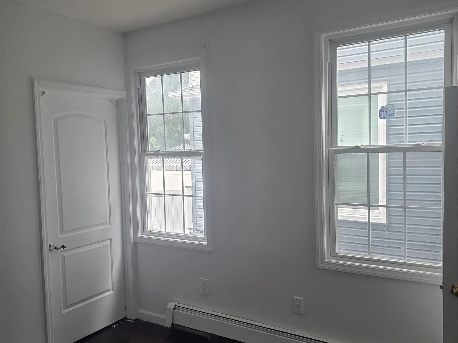 3 bed, 1.0 bath, 1767 sqft, $3,000 — Photo 4