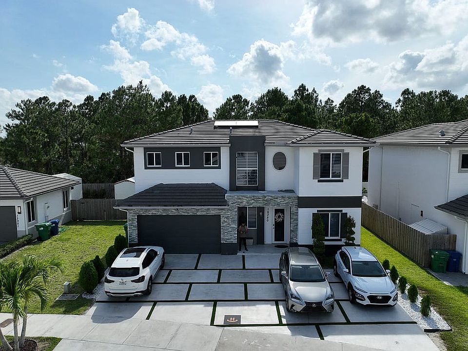 2nd image of 13975 SW 184th St