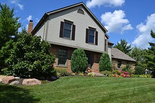 3rd image of 7586 Worsley Pl