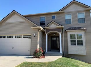 110 Kunze Dr, Saint Charles, MO 63303