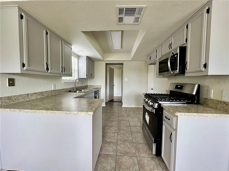 2nd image of 500 Splitrock