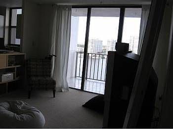 4th image of 18181 NE 31st Ct APT 1603