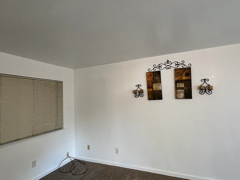 9131 Newhall Dr — Photo 9