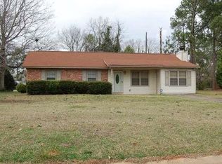 527 Ochlahatchee Dr, Perry, GA 31069