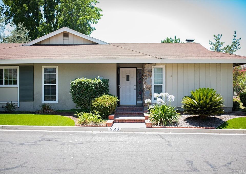 1st image of 2516 College Ln
