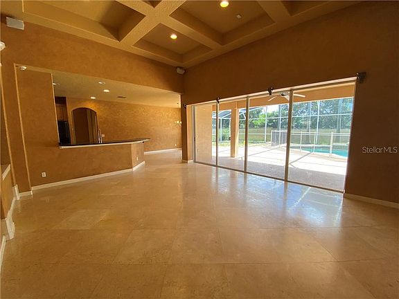 4th image of 7626 Saint Stephens Ct