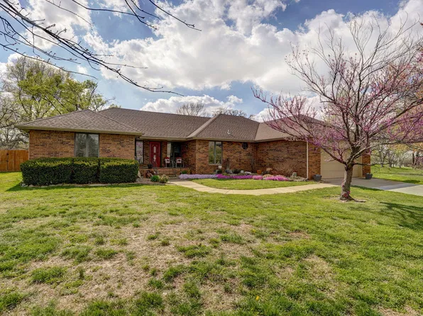 315 N Old Wilderness Road, Nixa, MO 65714