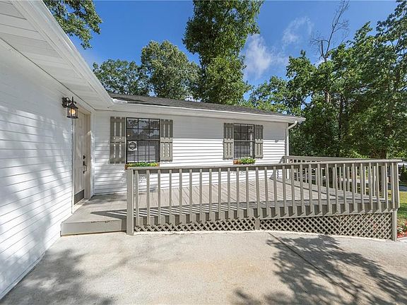 2nd image of 11 Bagwell Way NW