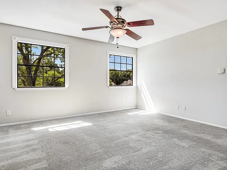 7700 Wakefield Dr — Photo 6