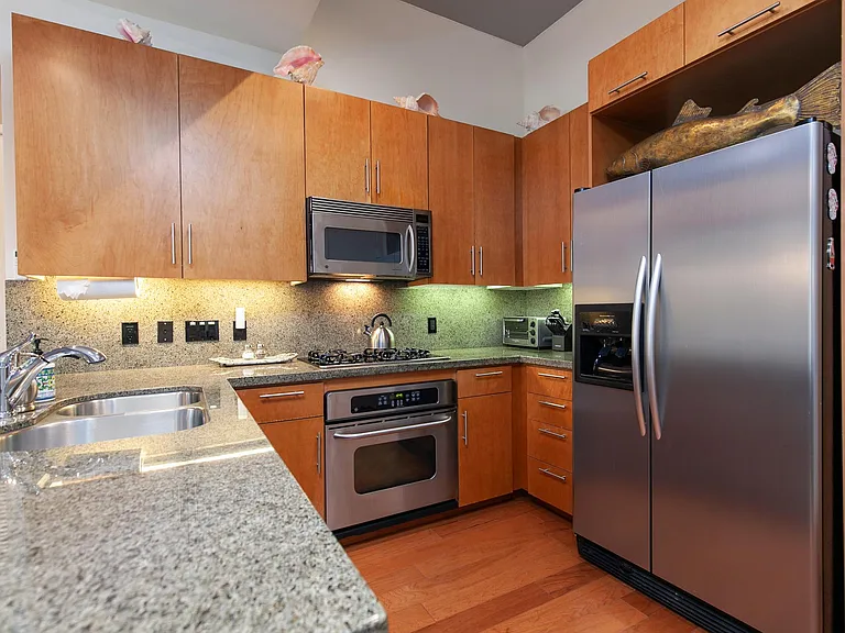 1050 Island Ave — Photo 13