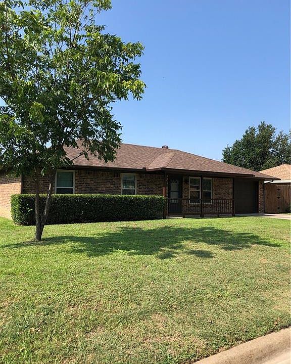1st image of 210 Southside Dr