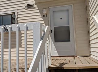 366 N 1st St #28, Hampton, VA 23664