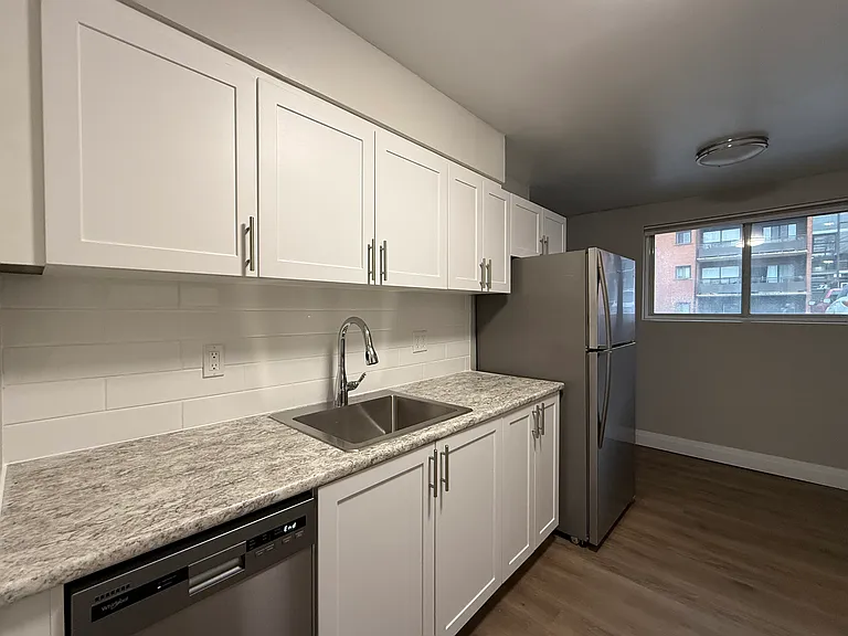 35 Cassino Ave — Photo 6