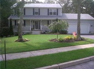 16 Woodmist Cir, Coventry, RI 02816