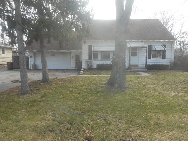 1st image of 361 N Oak Ave