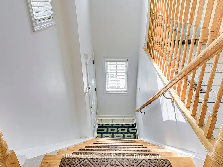 1128 Dundas St W #25 — Photo 5