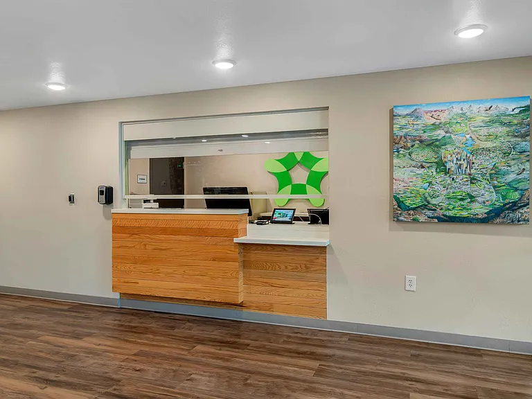 Lobby and Guest Check-in