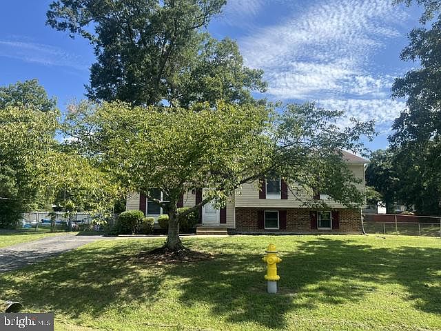 1st image of 1764 Red Oak Ln