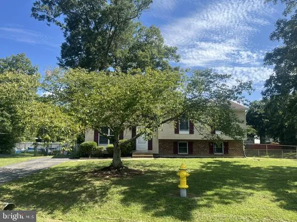 1764 Red Oak Ln, Waldorf, MD 20601
