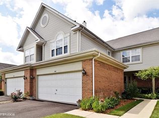 346 Cimarron Rd E, Lombard, IL 60148